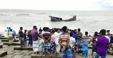 বঙ্গোপসাগরে ডুবে যাওয়া মাছ ধরা ট্রলারটি উদ্ধার