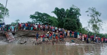 বন্যা পরিস্থিতি অপরিবর্তিত পানিবন্দি ২০ হাজার পরিবার