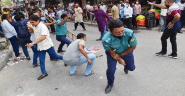 রাজশাহীতে যুবদলের সমাবেশ থেকে পুলিশের ওপর হামলা
