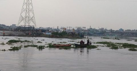 রাজধানীর তুরাগে ট্রলারডুবি নিহত ৫ জনের মধ্যে ৩ জনের পরিচয় মিলেছে