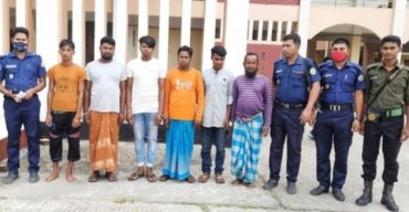 আগুনমুখা নদীতে অবৈধ বালু উত্তোলন: একজনকে জরিমানা