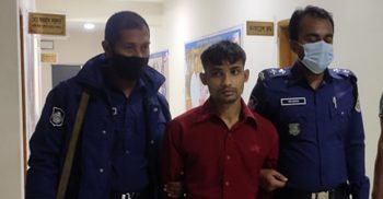 বরিশালের বাবুগঞ্জ উপজেলায় কুপিয়ে ইমামের কবজি বিচ্ছিন্ন: অভিযুক্ত যুবক গ্রেপ্তার