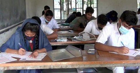 স্বাস্থ্যবিধি মেনে কলাপাড়ায় এসএসসি পরীক্ষা শুরু