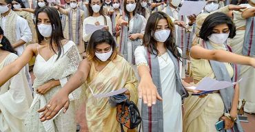 ভারতে প্রথমবার পুরুষের চেয়ে নারীর সংখ্যা বেশি: সমীক্ষা