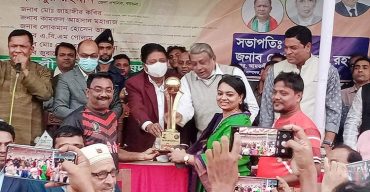 আমতলীতে মেয়র কাপ ফুটবল টুর্নামেন্টের ফাইনাল খেলা অনুষ্ঠিত