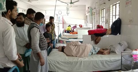 বিয়ের পর কাজীকে পিটিয়ে হাসপাতালে পাঠালেন দশমিনা ছাত্রলীগের সাধারন সম্পাদক