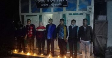 গলাচিপায় শহীদ বুদ্ধিজীবীদের স্মরণে প্রেস ক্লাবে মোমবাতি প্রজ্জ্বলন