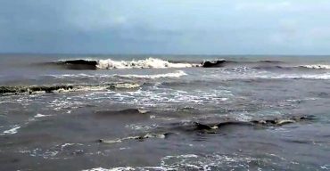 ঘূর্নিঝড় জাওয়াদ’র প্রভাবে উত্তাল রয়েছে বঙ্গোপসাগর