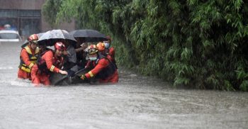 মালয়েশিয়ায় বন্যায় নিহত বেড়ে ৩৭ নিখোঁজ ১০