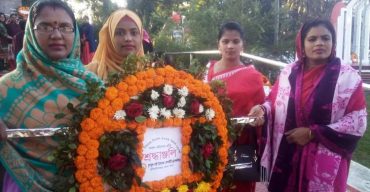 মৌলভীবাজারে তৃণমূল নারী উদ্যোক্তা সোসাইটি‘র র‌্যালী ও শহীদ মিনারে পুষ্পস্তবক