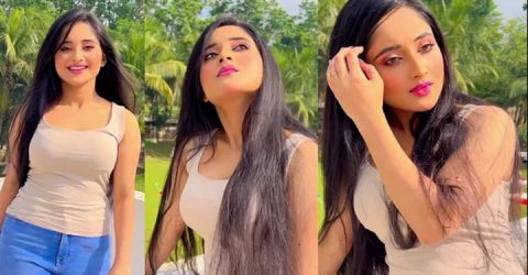 স্প্যাগেটি টপ আর জিনসে হট লুকে মিঠাই