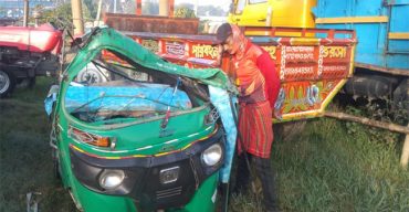 ব্রাহ্মণবাড়িয়ায় ট্রাকচাপায় সিএনজির তিন যাত্রী নিহত