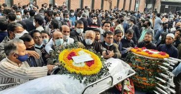 চিরবিদায় নিয়ে প্রিয় প্রাঙ্গণ ছাড়লেন সাংবাদিক হাবীব