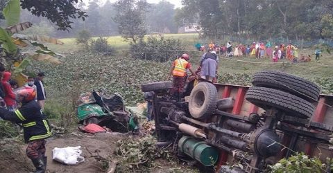 ব্রাহ্মণবাড়িয়ায় ট্রাক-ট্রাক্টর-অটোরিকশার সংঘর্ষে নিহত ২