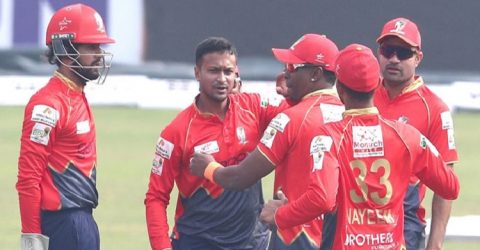 বিপিএলের উদ্বোধনী ম্যাচ জয় দিয়ে শুরু ফরচুন বরিশালের