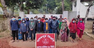 ঝিনাইদহে অবৈধভাবে ভারতে প্রবেশকালে ২২ নারী পুরুষ আটক