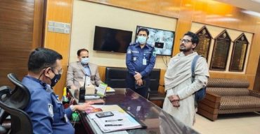 চাকরি পেয়েছেন দুবেলা ভাতের বিনিময়ে পড়াতে চাওয়া আলমগীর