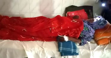 টিকটকার হামলায় কলাপাড়ায় গৃহবধু জখম