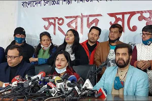 জায়েদের নামে আমিও ১০০ মামলা করব: চিত্রনায়িকা নিপুণ