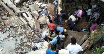 ঘুমের মধ্যে ভেঙে পড়ল নির্মাণাধীন শপিং মলের ছাদ, ৬ শ্রমিকের মৃত্যু