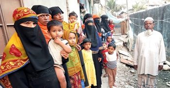 গভীর সমুদ্রে মাছ শিকার করতে গিয়ে ১৫ জেলে ভরতীয় কারাগারে