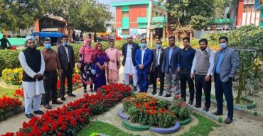 সাপাহার স্বাস্থ্য কমপ্লেক্স ভবন যেন এক স্বপ্নময় রাজপুরী