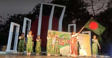 দুই দিনের উৎসবের শহীদ মিনারে স্বাধীনতা উৎসব শুরু