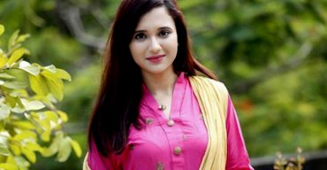 প্রথমবার মিউজিক ভিডিওতে সাবিলা নূর