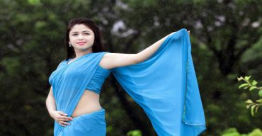 অভিনেত্রীদের একহাত নিলেন ফারিয়া