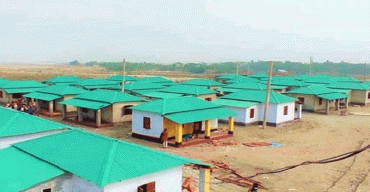 ঈদে ৩২ হাজার ৯০৪ পরিবার পাচ্ছে উপহারের ঘর