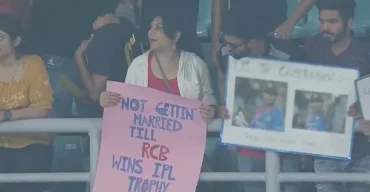 কোহলি বেঙ্গালুরু শিরোপা না জেতা পর্যন্ত বিয়ে করবেন না এক নারী সমর্থক