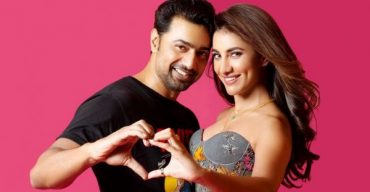 আগামী ২৯ এপ্রিল রুক্মিণীকে বিয়ে করছি দেব