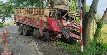 সিরাজগঞ্জে ট্রাক-লেগুনার মুখোমুখি সংঘর্ষে নিহত ৫