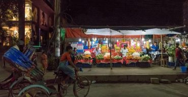 আজ রাত ৮টার পর বন্ধ হবে দেশের সব দোকানপাট