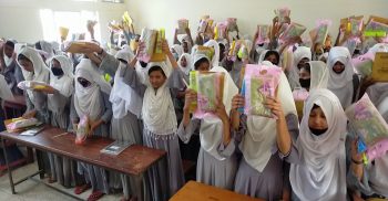 শার্শায় কিশোরীদের সচেতনতা মূলক প্রশিক্ষণ ও উপকরণ বিতরণ