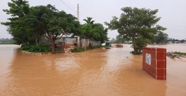 কুড়িগ্রামে পাহাড়ি ঢলে পানিবন্দী ৪৯ গ্রামের ৩০ হাজার মানুষ