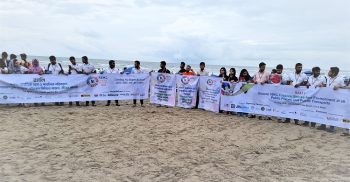 ধূমপানমুক্ত করার দাবিতে  কক্সবাজার সমুদ্র সৈকতে র‌্যালি অনুষ্ঠিত