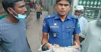 ডাস্টবিনে ফেলা শিশুটি ফিরিয়ে দেওয়া হলো প্রেমিক-প্রেমিকাকে