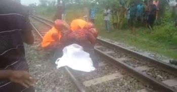 জয়পুরহাটে ট্রেনের ধাক্কায় যুবক নিহত