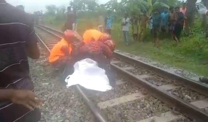 জয়পুরহাটে ট্রেনের ধাক্কায় যুবক নিহত