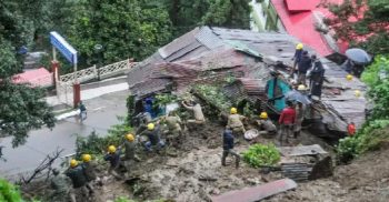 ভারতের কয়েকটি প্রদেশে বন্যা-ভূমিধসে নিহতের সংখ্যা বেড়ে ৩১