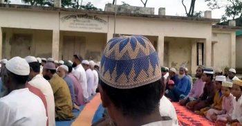 পটুয়াখালীর কলাপাড়ায় বৃষ্টির আশায় নামাজ