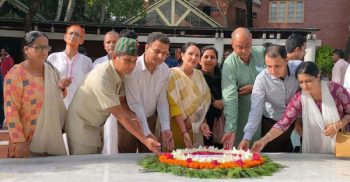 বঙ্গবন্ধুর সমাধিতে নেপালী সংসদীয় প্রতিনিধি দলের শ্রদ্ধা