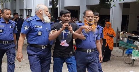 প্রেমের প্রস্তাব প্রত্যাখ্যান করায় স্কুলছাত্রীকে হত্যা যুবকের মৃত্যুদন্ড