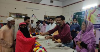 দশমিনায় ঐচ্ছিক তহবিল হতে অনুদানের চেক বিতরণ