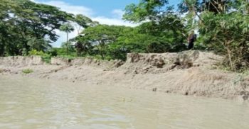 গলাচিপায় নদী ভাঙনে বিলীন হচ্ছে তিন গ্রাম