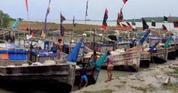 উপকুলে ইলিশের ভরা মৌসুমে দুর্দিনে গলাচিপা ও রাঙ্গাবালীর মৎস্যজীবীরা