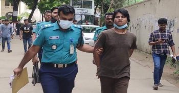 জবিতে ভর্তি পরীক্ষায় প্রক্সি দিতে এসে আটক ঢাবি শিক্ষার্থী