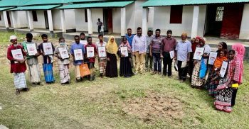 মৌলভীবাজারে গৃহহীন ও ভূমিহীন পরিবারের মধ্যে নির্মিত ঘরের চাবি হস্তান্তর