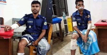 দুষ্কৃতিকারীদের ছোড়া গুলিতে দুই পুলিশসহ আহত চার